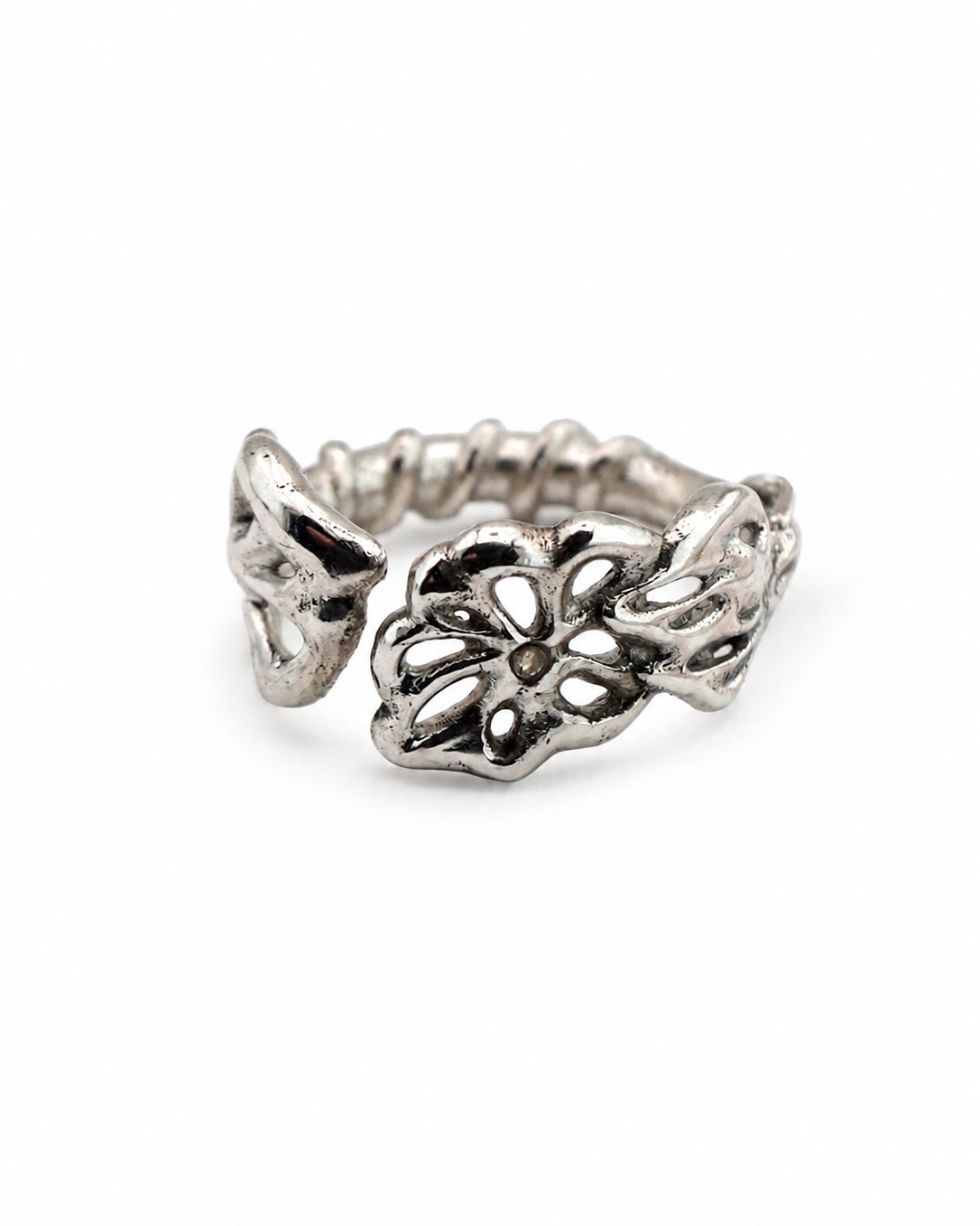 Leaf Vine Ring