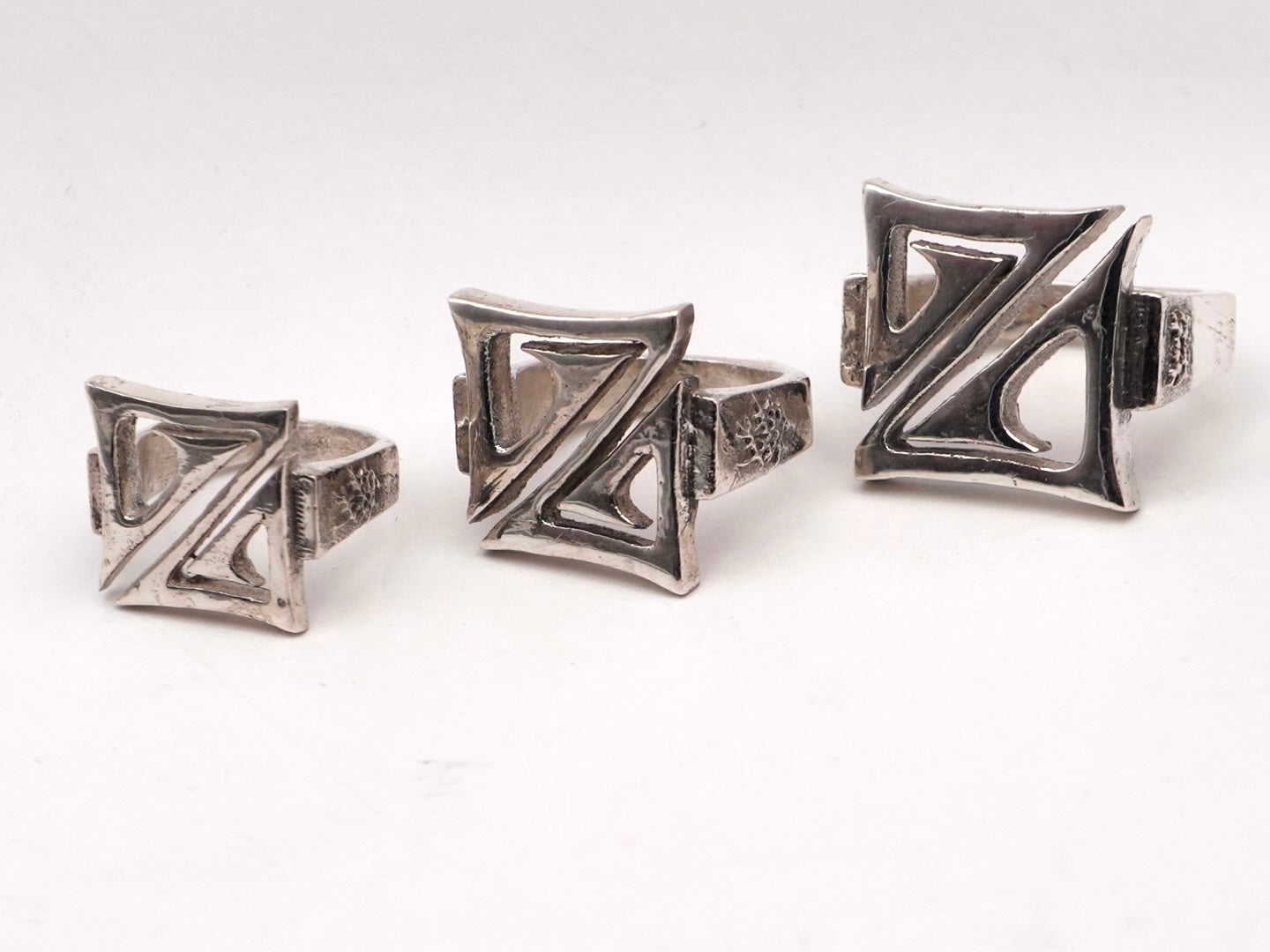 Z Frame Ring